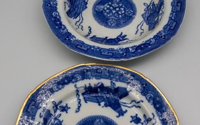A Spode, early 19th century, blue and white transfer-printed plate...