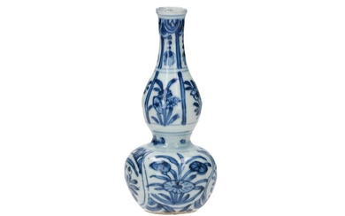 (-), A blue and white porcelain gourd vase,...