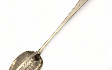 A fine George III century Irish silver divided straining spoon, James Bradie, Dublin, 1797