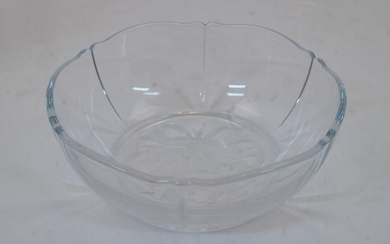 A modern Tiffany & Co glass bowl, 20th / 21st century, the well with an acid etched acorn leaf and ribbon design, with lobed rim, 20.5cm diameter