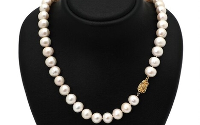 SOLD. A pearl necklace set with numerous cultured South Sea pearls. Pearl diam. app. 11.5x12.5-12.5x14.0 mm. L. app. 86 cm. – Bruun Rasmussen Auctioneers of Fine Art