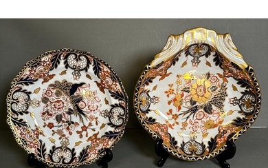 A vintage Royal Crown Derby nut bowl and dish in old Imari p...