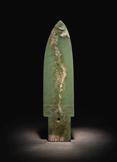 AN EXCEPTIONAL AND RARE ARCHAIC GREEN JADE CEREMONIAL BLADE (GE) SHANG DYNASTY