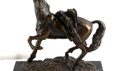 ANTIQUE BRONZE RIDERLESS CAVALRY HORSE 18TH CENT.