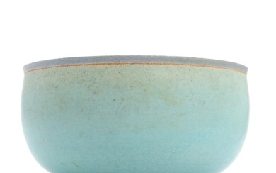 Alev Ebüzziya Siesbye: Circular stoneware bowl decorated with turquoise glaze. The upper rim with grey glaze. Signed alev '87. Unique. H. 9 cm. Diam. 16.4 cm.