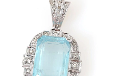 An aquamarine pendant set with an emerald-cut aquamarine weighing app. 17.10 ct....