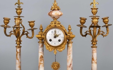 古董法国铜壁炉钟和两个烛台 Antique French mantel clock and two candlesticks Clock...