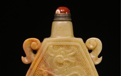 CHINESE SOAPSTONE CARVED SNUFF BOTTLE