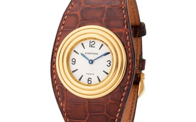 Cartier Paris. Sophisticated and Exceptional Ronde Wristwatch in Yellow Gold, With Full Leather Strap and Arabic Numerals Dial