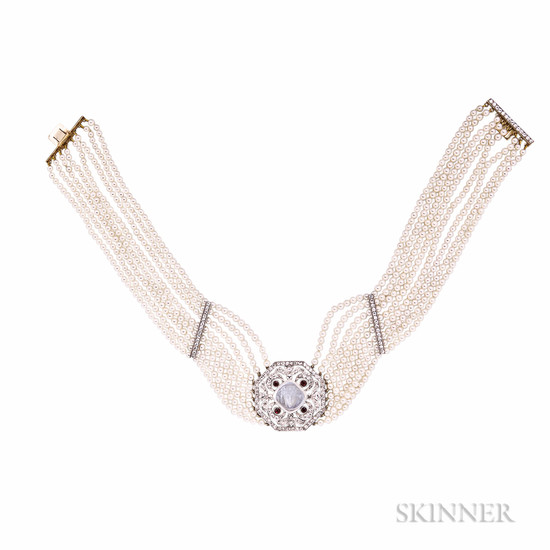 Carved Moonstone and Diamond Collier de Chien