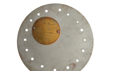 Disk, Lucio Fontana © (Rosario di Santa Fè , 1899 - Comabbio , 1968)