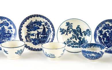 FOUR WORCESTER BLUE AND WHITE TEABOWLS AND SAUCERS