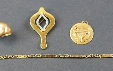 Four Pieces of 14k Yellow Gold Jewelry
