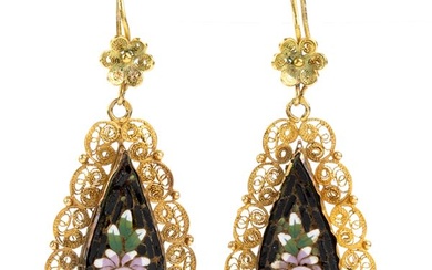 Gold earrings with micromosaic, Early 19th century