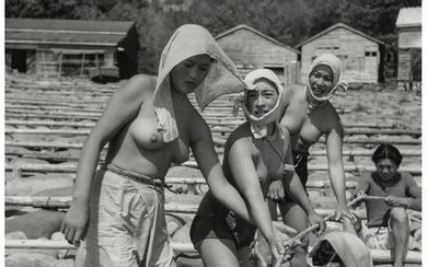 Horace Bristol (1909-1997), Diving Girls of Hatsushima (Diving for Seaweed) (1947)