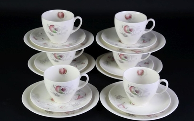 Johnson Brothers Ocean Themed Cups And Saucers For 6 Persons