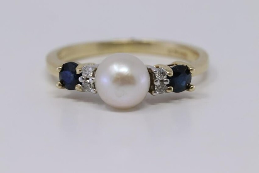 Ladies Diamond-Pearl-Sapphire Ring
