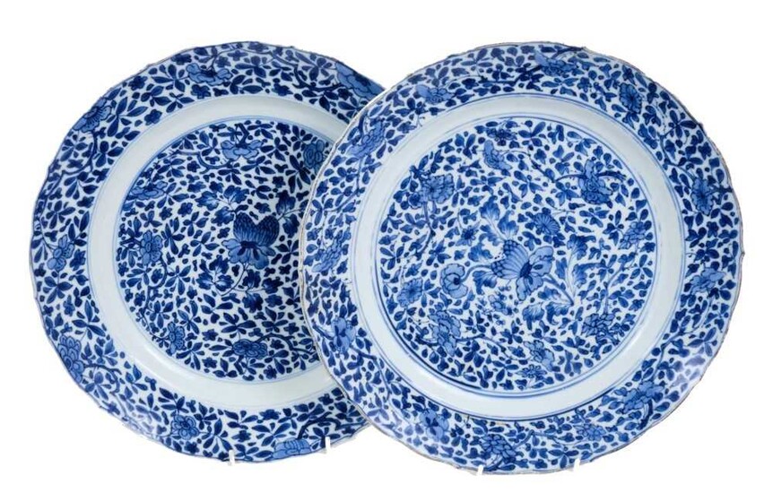 Pair of 18th century Chinese blue and white chargers, Chenghua six character marks