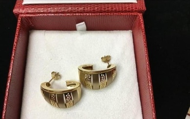 Pair of Italian 14K Gold Vintage Bumble bee Earrings