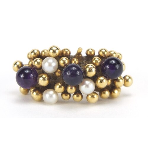 Stuart Devlin, 18ct gold amethyst and pearl ring, size L, 15...