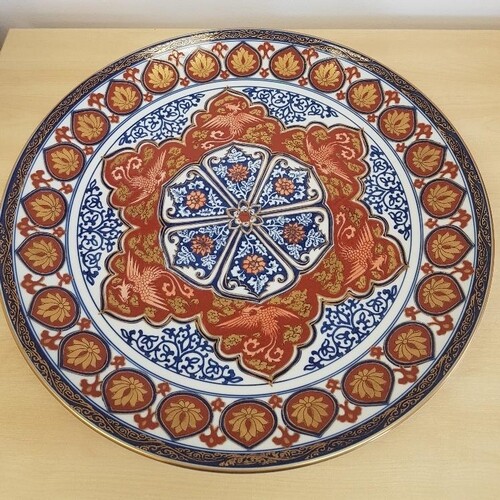 Stunning Large Japanese Imari Charger with gold and blue dra...