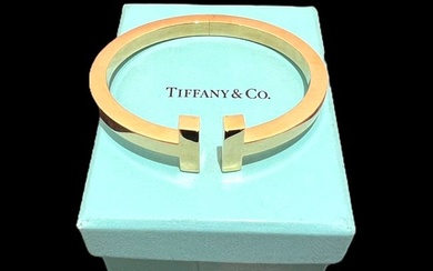 Tiffany T Square Bracelet in 18k Gold Size Medium