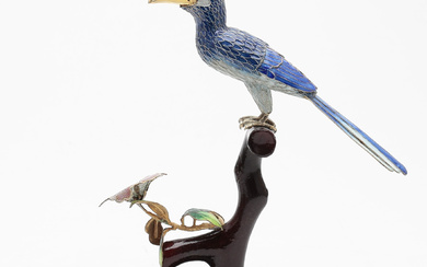 “Toucan”, Chinese sculpture in enamelled silver, 20th Century.