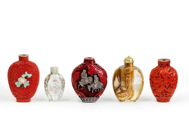 Two Chinese mother-of-pearl and three imitation-lacquer snuff bottles Late Qing dynasty-20th...