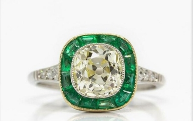 Unique Platinum Diamonds & Emeralds Ring