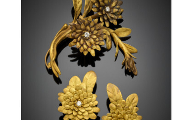Yellow sabled gold and diamond floral jewelry set comprising a cm 7 circa brooch and cm 4 circa earrings, diamonds...