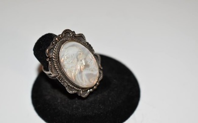 vintage sterling silver mother of pearl mother and child ring sz 7 10 grams