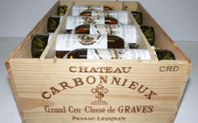 12 Btles Château Carbonnieux blanc 2007 CC Graves …