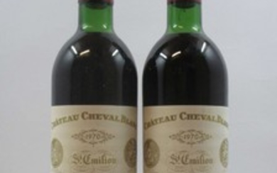 2 bouteilles CHÂTEAU CHEVAL BLANC 1970 1er GCC (A) Saint Emilion (légèrement bas