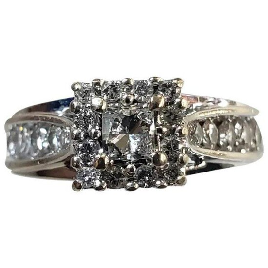 14K White Gold Diamond Engagement Ring Size 4.5