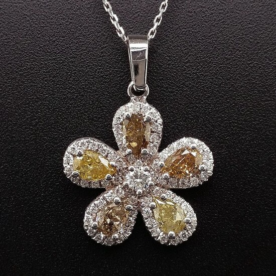 1.67ct Natural Fancy Mix Color Flower Diamonds - 14 kt. White gold - Ring - ***No Reserve Price***