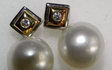 18 kt. Gold, South sea pearls - Earrings Diamond - Pearls