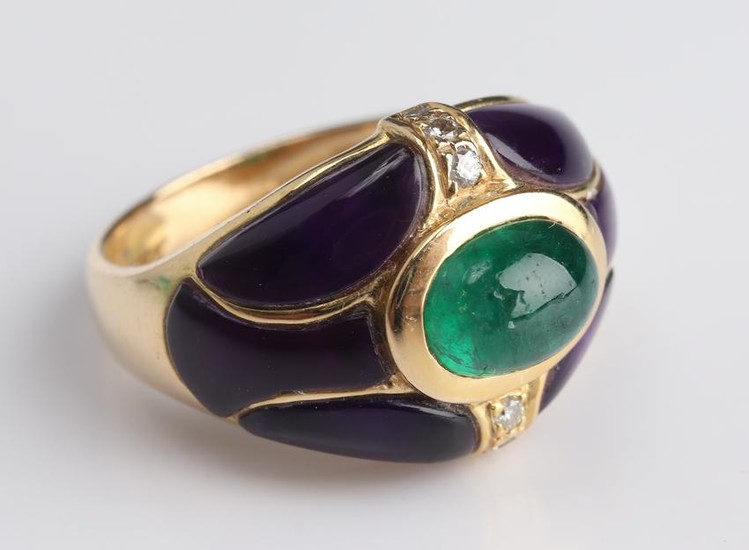 18K Yellow Gold Emerald & Diamond & Amethyst Ring