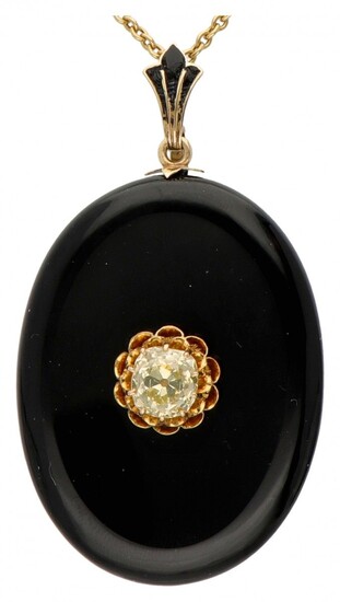 18K. Yellow gold necklace with antique onyx medallion pendant set with approx. 2.40 ct. diamond....
