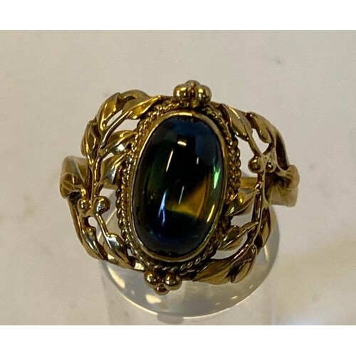 18ct yellow Gold Cabucon Cut Green Tourmaline enhanced with ...