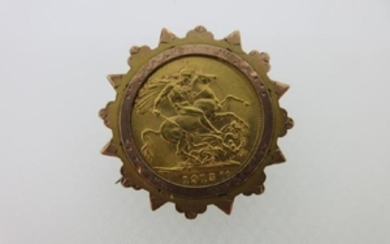 A 1915 sovereign in a brooch mount