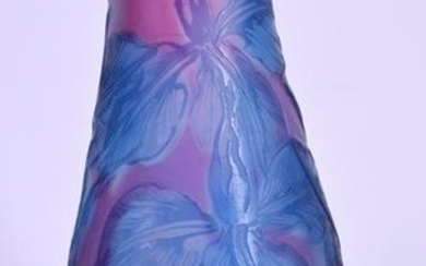 A FRENCH GALLE CAMEO GLASS VASE. 12 cm high.