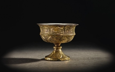 A MAGNIFICENT AND RARE GILT-BRONZE SILVER-LINED STEM CUP TANG DYNASTY