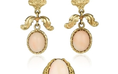 An 18K Gold Coral Ring and Earring Set
