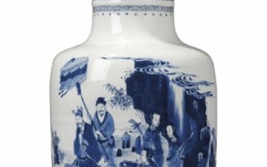 A CHINESE BLUE AND WHITE ROULEAU VASE, KANGXI PERIOD (1662-1722)