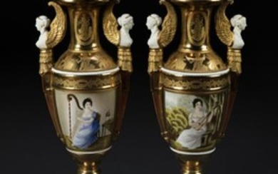 FRANCIA, PERIODO DELL'IMPERO Pair of golden porcelain