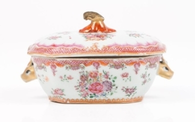 A tureen with cover Chinese export porcelain Poly…