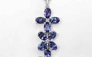 6.05 Carat Tanzanite and 0.08Ct Diamonds - 14 kt. White gold - Necklace with pendant - NO RESERVE