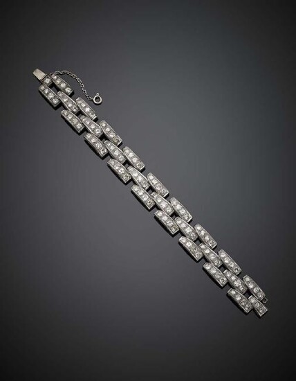 White gold diamond articulated bracelet in all ct.