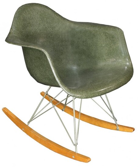 A Charles and Ray Eames for Herman Miller RAR shell