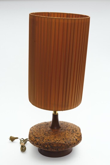 A 1950S WOODEN AND CORK RETRO LAMP WITH RIBBON PLASTIC SHADE, 70 CM HIGH OVERALL, LEONARD JOEL LOCAL DELIVERY SIZE: SMALL